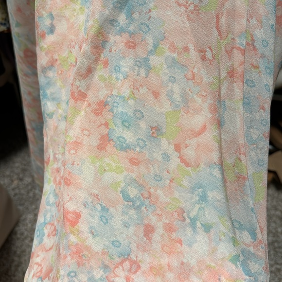 Flowy floral midi dress - Picture 3 of 3